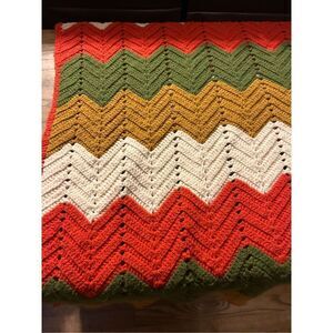 Zig Zag crochet blanket‎ retro colors 50" x 76”